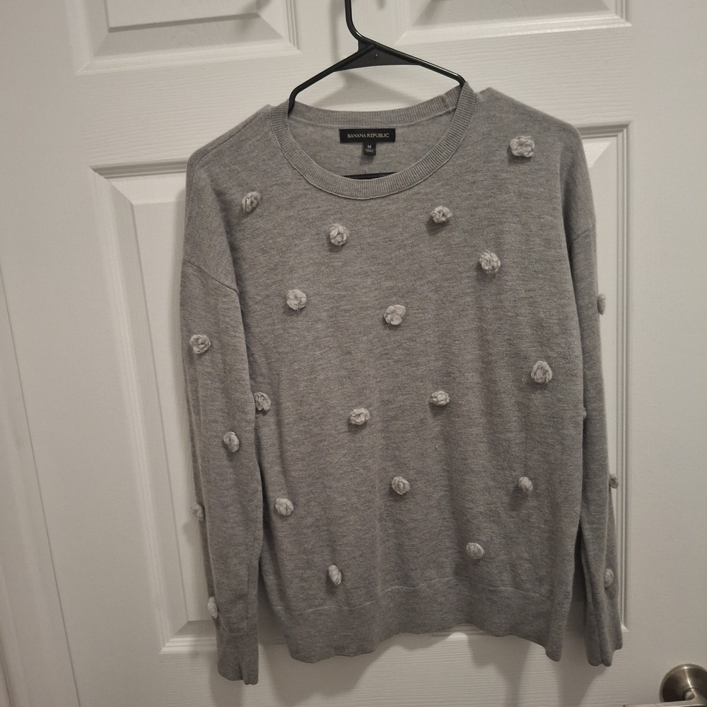 3/$15 Banana Republic Medium Gray Merino Wool Blend Polka Dot Pullover Sweater